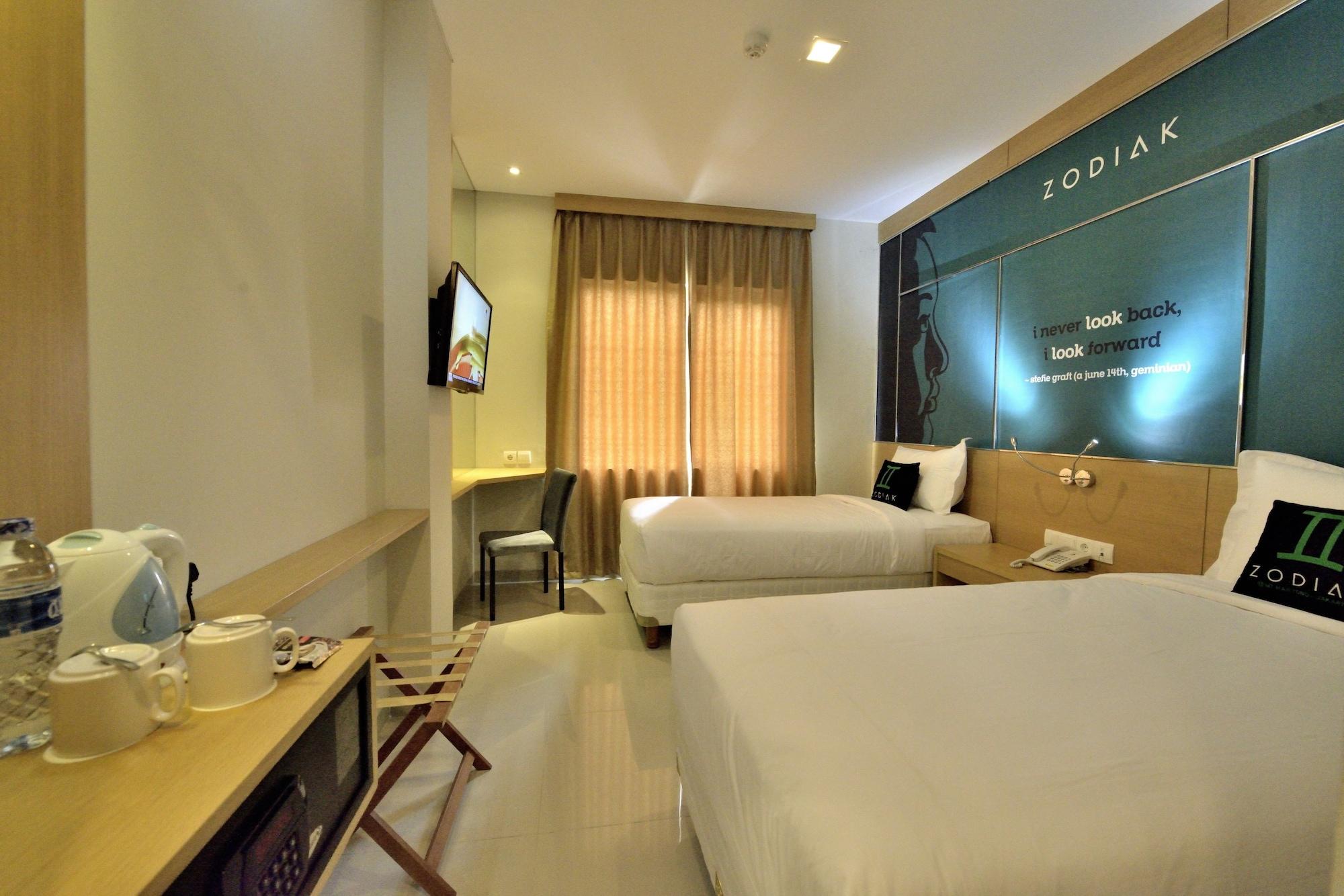 Zodiak Mt Haryono By Kagum Hotels Jakarta Exterior photo